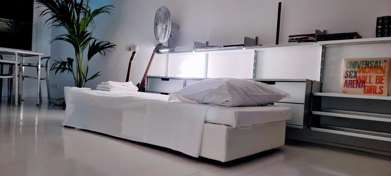 White Frari Apartment เวนิส ภายนอก รูปภาพ